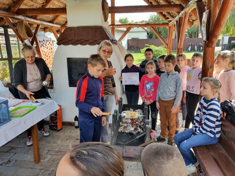 Kürtöskalácssütés (10)